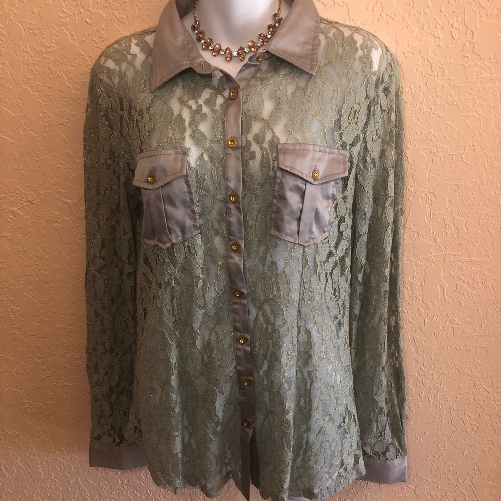 Cecico long sleeved lace button up size Large